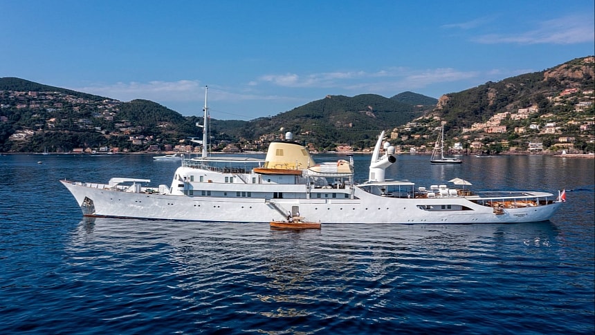 Christina O, the undisputed queen of superyachts