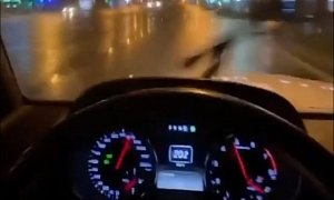 Idiot Drives G-Class at Over 200 kph (124 mph) in The City, Subsequently Crashes