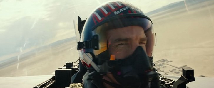 Tom Cruise shooting scenes for the 2020 release Top Gun: Maverick