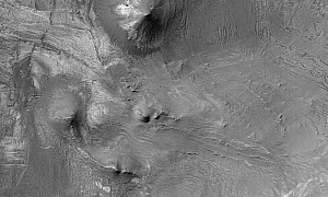 If You Look Close Enough, You Can Make Out a Distorted Face in This Photo From Mars