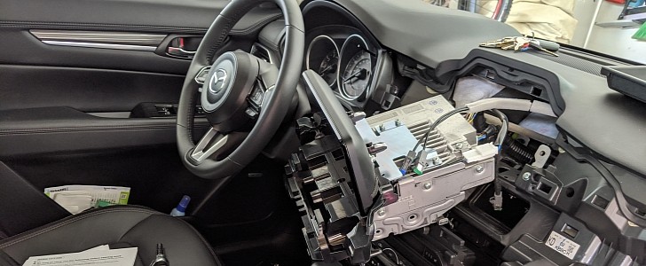 Android Auto installation in a Mazda CX-5