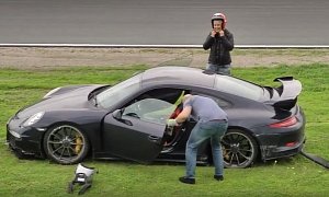 Ignorant Porsche 911 GT3 Driver Crashes on Track, Keeps On Failing