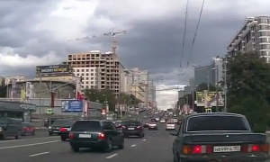 Ignoring Lane Markings Causes Crash in Russia