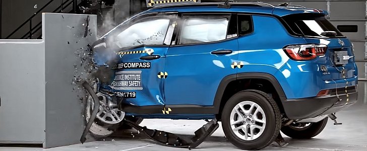IIHS Crash Test: 2017 Jeep Compass Fails To Earn Top Safety Pick+ Rating