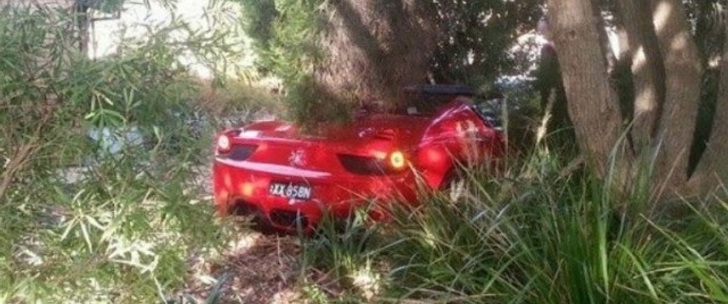 Ferrari 458 Spider crash in Australia