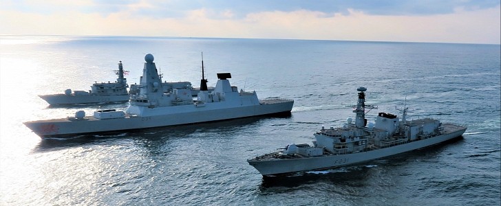 HMS Lancaster, Dragon and Argyll are participating in Formidable Shield and testing the new AI software