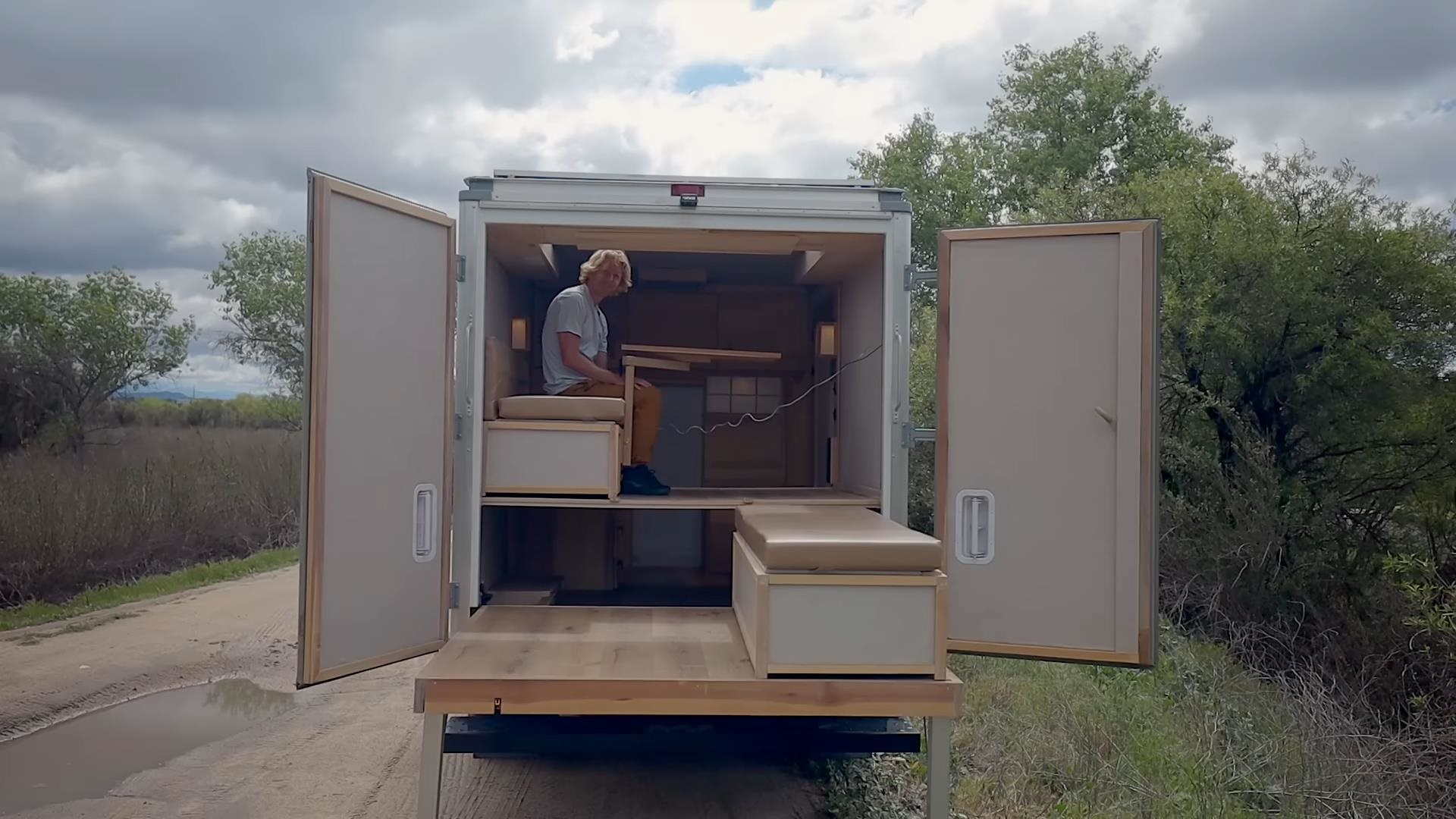 An inconspicuous truck bed hides a game-changing design with a unique desk