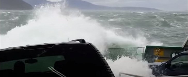 Huge waves on San Juan Island-bound ferry
