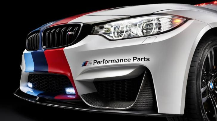BMW M4 with M Performance Splitters
