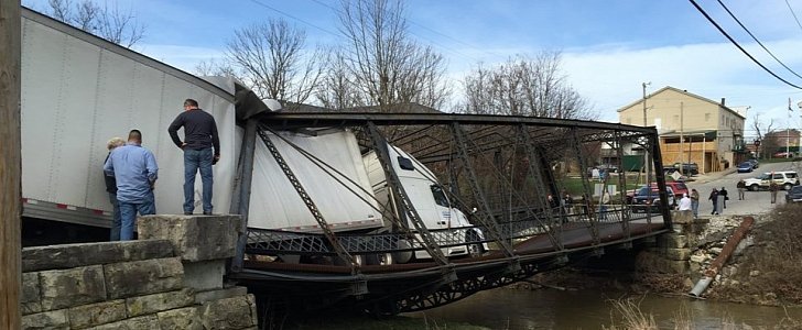 Inexperienced Trucker Destroys Historic 1880s Bridge with Sheer Ignorance