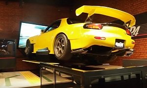 Initial D Arcade in Tokyo Features 3 Real Cars That Move