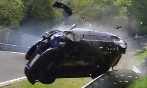 Insane Golf 5 GTI Crash at Nurburgring