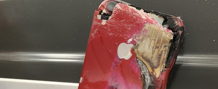 This is what the iPhone looks like after the incident