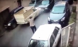 Iranian Pickup Driver Loses It, Goes All Carmageddon