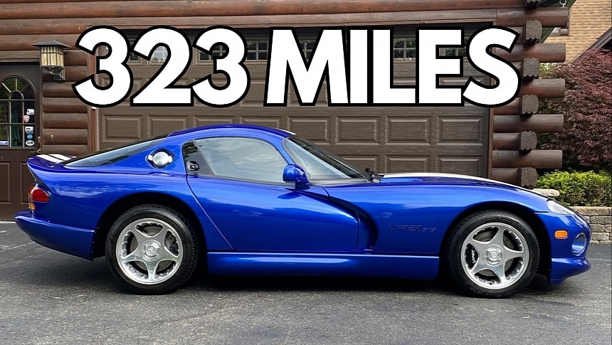 Dodge Viper GTS with 323 miles