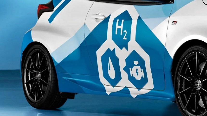 Leaked hydrogen has some global warming effect