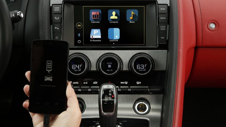 Jaguar Land Rover justDrive App Lets You Control Phone