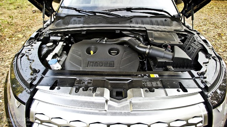 Range Rover Evoque engine