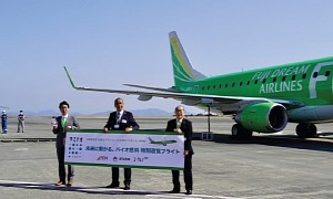 Japanese Airline Completes First Flight Powered by SAF Made from Microalgae