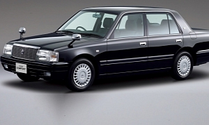 Japanese Classic Toyota Crown Gets Updated