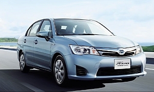 Japanese Toyota Corolla Hybrids - Pics and Price