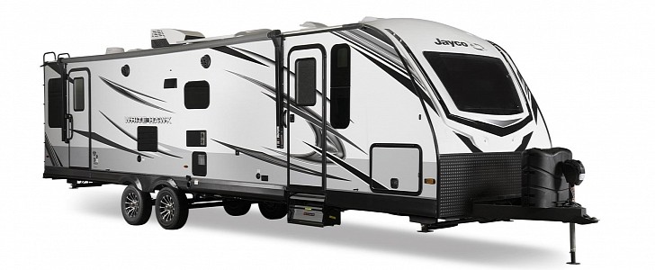 Jayco's 2023 White Hawk Campers Cater to Glamping Families With Luxury and Gusto