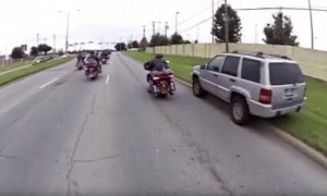 Jeep Driver Jumps Kerb to Pass Group of Riders, Things End Up Messy