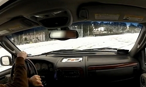 Jeep Grand Cherokee Drifting on Snow