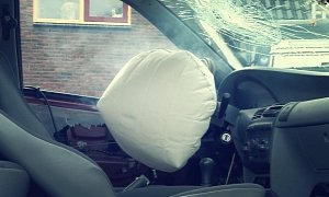 Jeep's 2012 Airbag Recall Investigated By U.S. Safety Regulators