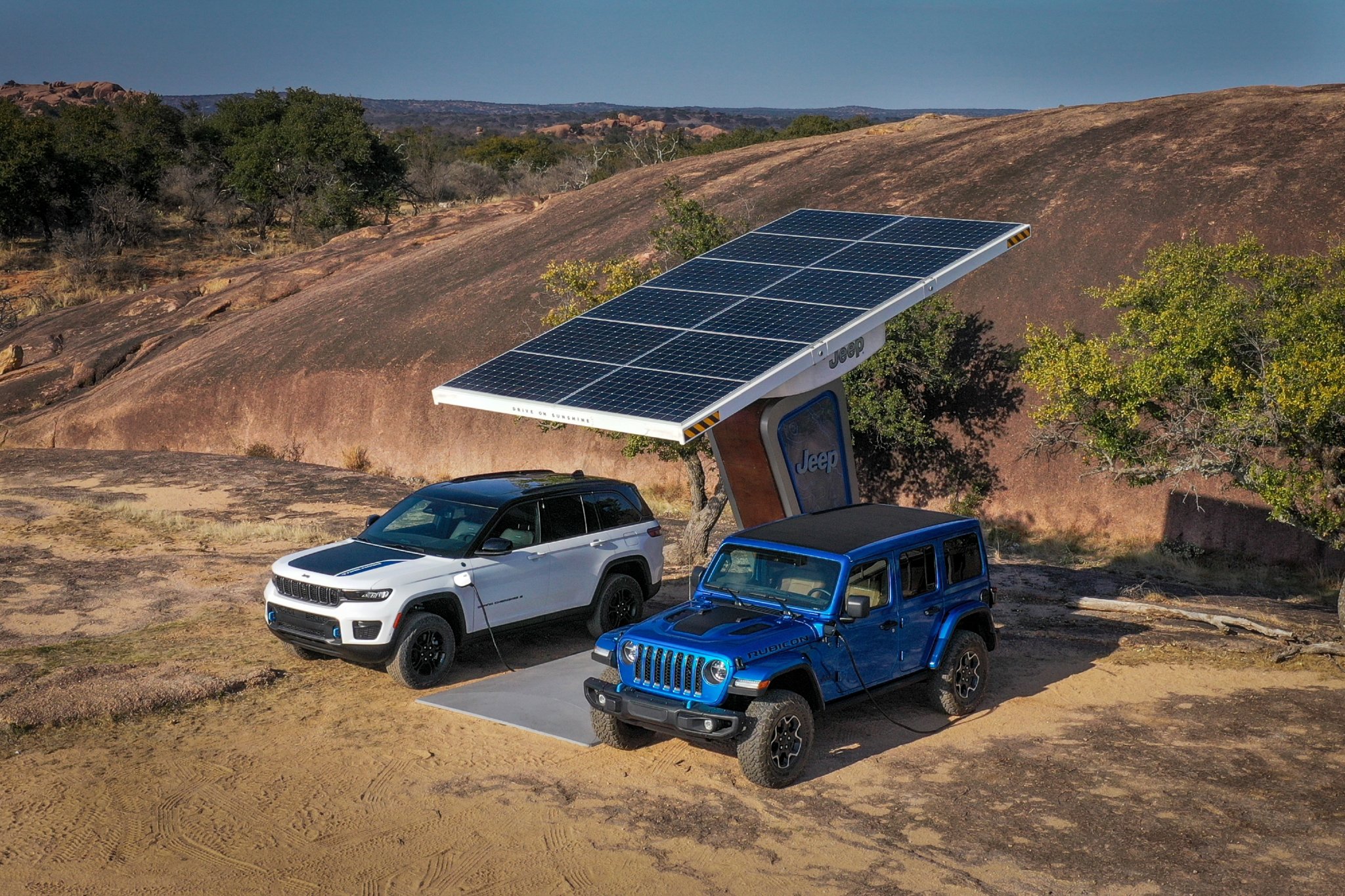 Jeep to Deploy Solar-Powered Stations in Remote Areas to Recharge Electric  Off-Roaders - autoevolution