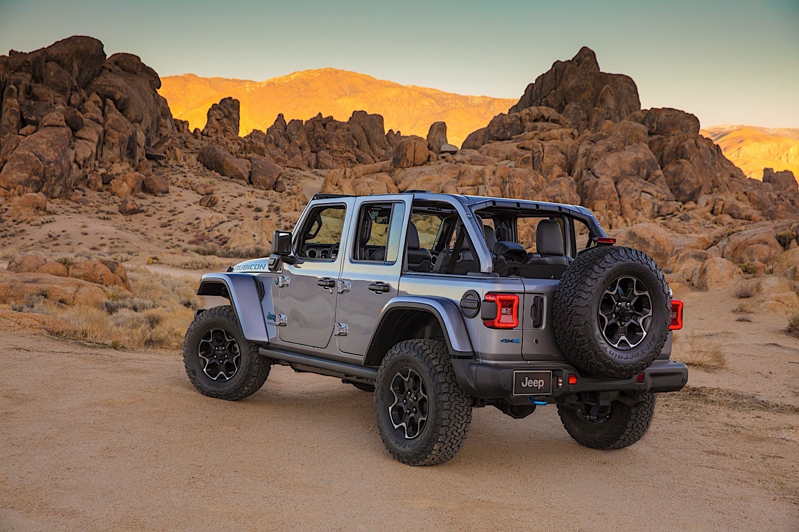Jeep Wrangler 4xe Recalled Due to Unsecured Fuse Inside High-Voltage  Battery - autoevolution