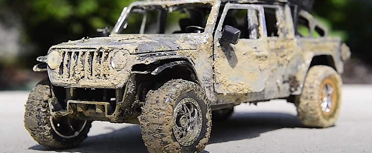 1:18 scale model of a Jeep Wrangler gets destroyed and rebuilt