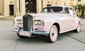 Jeffree Star's Classic Rolls-Royce Restomod Is Pinktacular