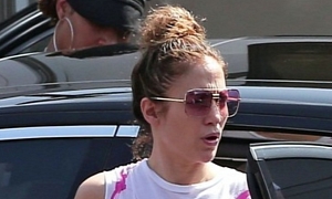 Jennifer Lopez Goes to Work in Rolls-Royce Phantom