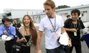 Jenson Button Breaks Up with Jessica Michibata