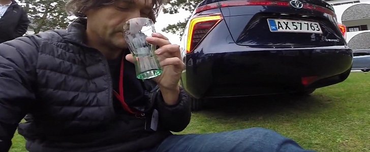 Journalist Drinks Water from Toyota Mirai Exhaust 