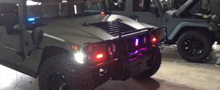 Juan Uribe’s Hummer H1 Gets Police Lights and Sirens, But Is that Legal? 