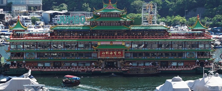The iconic Jumbo Kingdom Floating Restaurant capsized at sea and is lost for ever