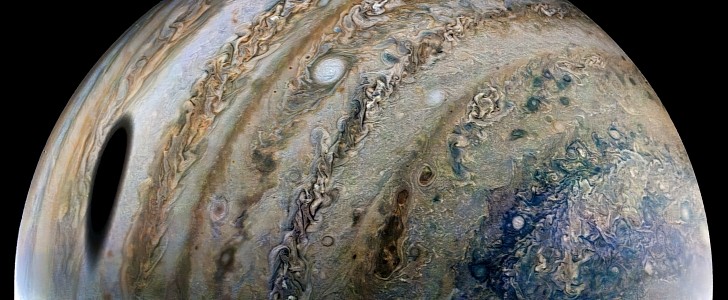 NASA Juno spacecraft takes stunning image of Jupiter