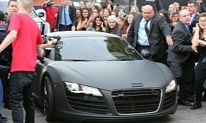 Justin Bieber Attends West Coast Custom Shop Opening, Drives Audi R8