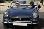 Kate Moss’ Royal Blue MG Midget Breaks Down by the Side of the Road