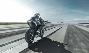 Kawasaki Ninja H2R Does Over 220 MPH, Is This Fast Enough for You? – Video