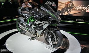 Kawasaki Ninja H2R Is the Offspring of an F1 Car and a Superbike <span>· Live Photos</span>