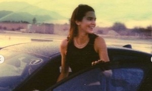 Kendall Jenner Is Casually Cool in a 90s Porsche 911 Carrera 4S Coupe