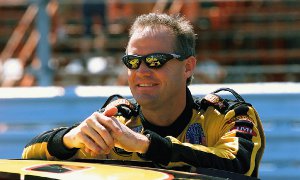 Kenny Wallace to Drive for RAB