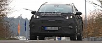 Spyshots: Kia Sportage Facelift Has Two Exhaust Pipes for Extra Sportiness