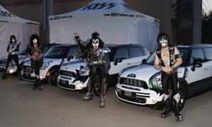 KISS MINI Countryman Vehicles Raise $129,000 for UNICEF