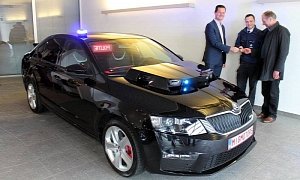 KITT Skoda Octavia vRS Police Car Scans Number Plates in Belgium