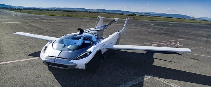 The AirCar prototype, the flying car developed by Klein Vision