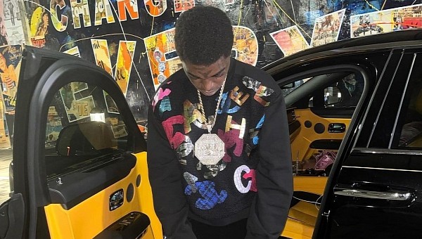 Kodak Black Is Back to Matching His Rides, a Dodge Charger and a Cadillac  Escalade - autoevolution